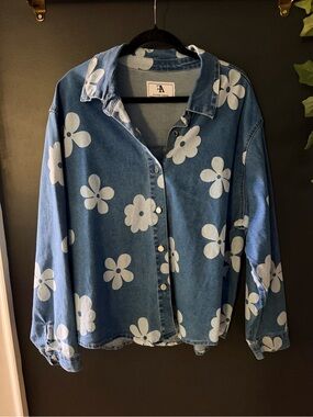 Flying Monkey Blue Floral Denim-Style Button-Up Shirt